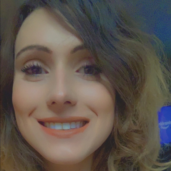 Meet your Posher, Rylin - Picture 1 of 2